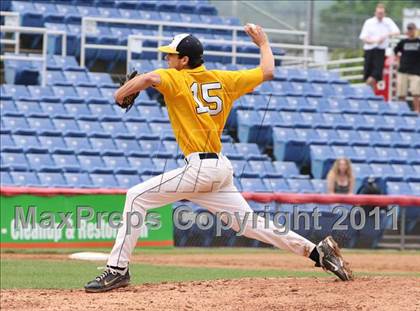Thumbnail 2 in Levittown Division vs. Pittsford Sutherland (NYSPHSAA Class A Semifinal) photogallery.