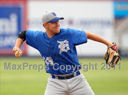 Thumbnail 3 in Levittown Division vs. Pittsford Sutherland (NYSPHSAA Class A Semifinal) photogallery.