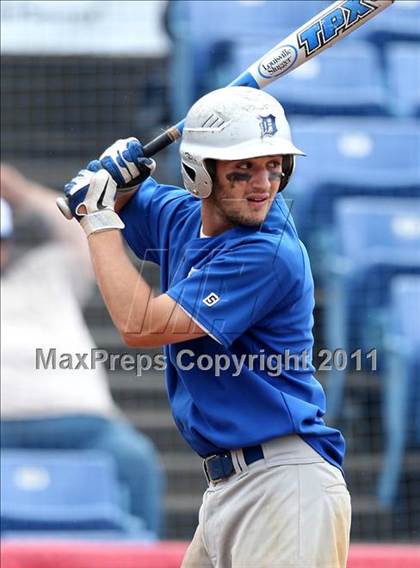 Thumbnail 2 in Levittown Division vs. Pittsford Sutherland (NYSPHSAA Class A Semifinal) photogallery.