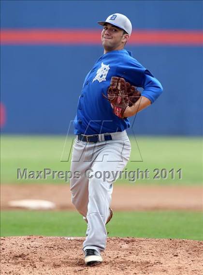 Thumbnail 3 in Levittown Division vs. Pittsford Sutherland (NYSPHSAA Class A Semifinal) photogallery.