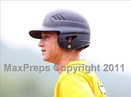 Thumbnail 2 in Levittown Division vs. Pittsford Sutherland (NYSPHSAA Class A Semifinal) photogallery.