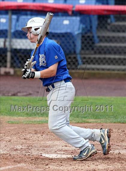 Thumbnail 2 in Levittown Division vs. Pittsford Sutherland (NYSPHSAA Class A Semifinal) photogallery.