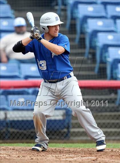 Thumbnail 2 in Levittown Division vs. Pittsford Sutherland (NYSPHSAA Class A Semifinal) photogallery.