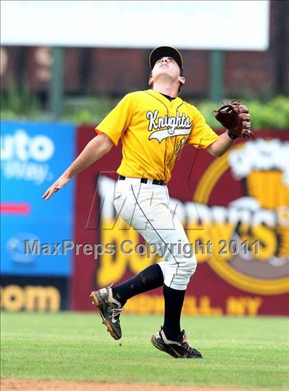 Thumbnail 3 in Levittown Division vs. Pittsford Sutherland (NYSPHSAA Class A Semifinal) photogallery.
