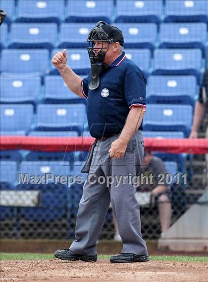 Thumbnail 2 in Levittown Division vs. Pittsford Sutherland (NYSPHSAA Class A Semifinal) photogallery.