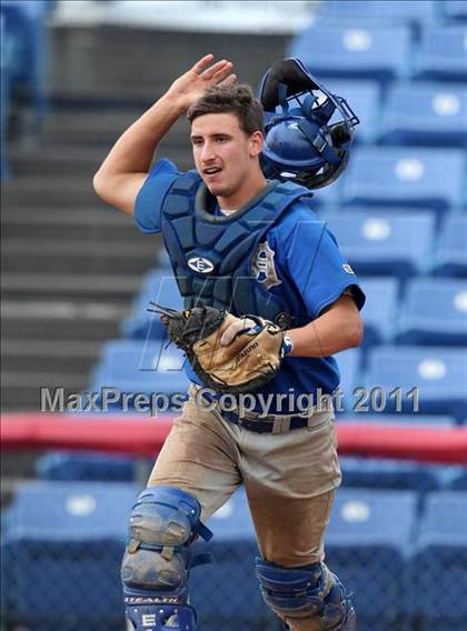 Thumbnail 1 in Levittown Division vs. Pittsford Sutherland (NYSPHSAA Class A Semifinal) photogallery.