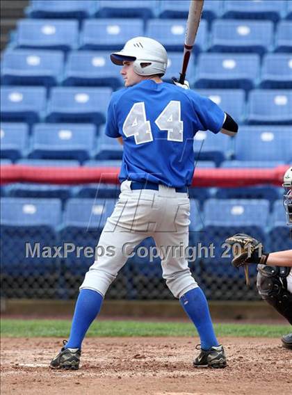 Thumbnail 1 in Levittown Division vs. Pittsford Sutherland (NYSPHSAA Class A Semifinal) photogallery.