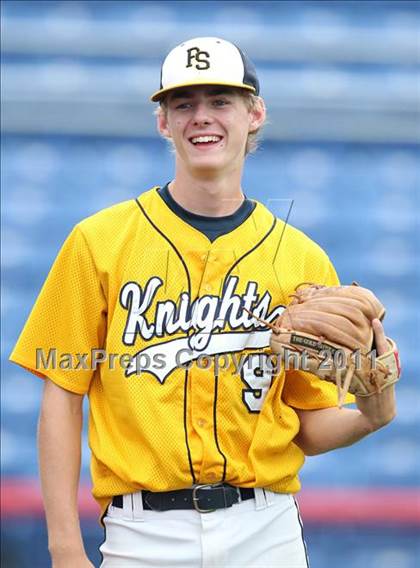Thumbnail 1 in Levittown Division vs. Pittsford Sutherland (NYSPHSAA Class A Semifinal) photogallery.