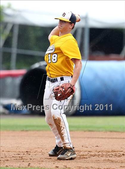 Thumbnail 2 in Levittown Division vs. Pittsford Sutherland (NYSPHSAA Class A Semifinal) photogallery.