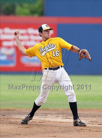 Thumbnail 2 in Levittown Division vs. Pittsford Sutherland (NYSPHSAA Class A Semifinal) photogallery.