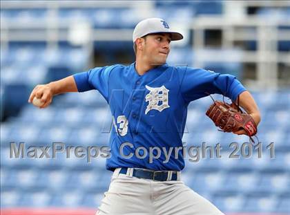 Thumbnail 3 in Levittown Division vs. Pittsford Sutherland (NYSPHSAA Class A Semifinal) photogallery.