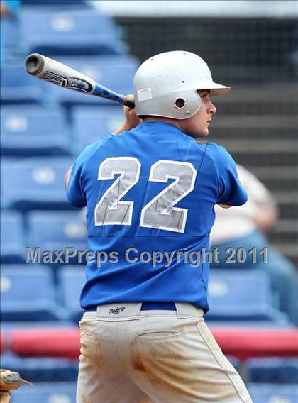 Thumbnail 2 in Levittown Division vs. Pittsford Sutherland (NYSPHSAA Class A Semifinal) photogallery.