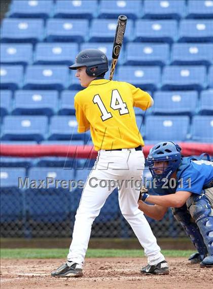 Thumbnail 3 in Levittown Division vs. Pittsford Sutherland (NYSPHSAA Class A Semifinal) photogallery.