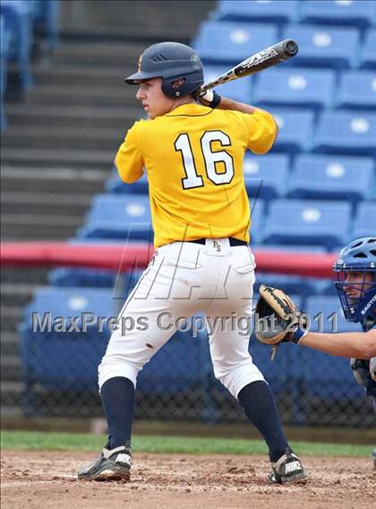 Thumbnail 1 in Levittown Division vs. Pittsford Sutherland (NYSPHSAA Class A Semifinal) photogallery.