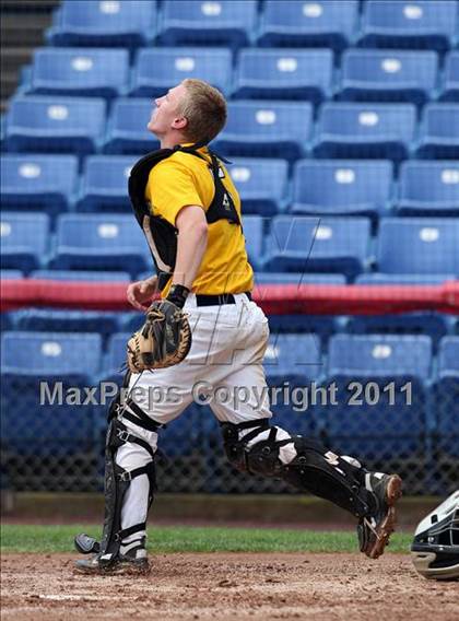 Thumbnail 3 in Levittown Division vs. Pittsford Sutherland (NYSPHSAA Class A Semifinal) photogallery.