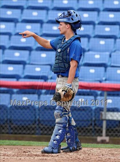 Thumbnail 2 in Levittown Division vs. Pittsford Sutherland (NYSPHSAA Class A Semifinal) photogallery.