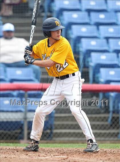 Thumbnail 3 in Levittown Division vs. Pittsford Sutherland (NYSPHSAA Class A Semifinal) photogallery.