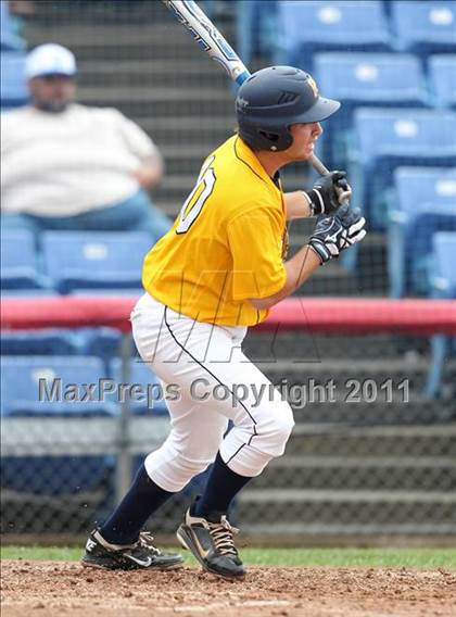 Thumbnail 2 in Levittown Division vs. Pittsford Sutherland (NYSPHSAA Class A Semifinal) photogallery.