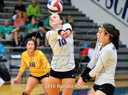 Thumbnail 2 in Richardson vs. Prestonwood Christian photogallery.
