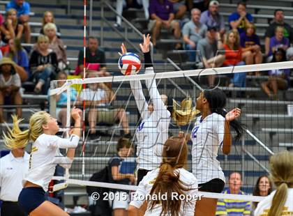 Thumbnail 2 in Richardson vs. Prestonwood Christian photogallery.