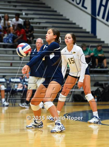 Thumbnail 2 in Richardson vs. Prestonwood Christian photogallery.