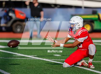 Thumbnail 2 in Walton vs Kell (scrimmage) photogallery.