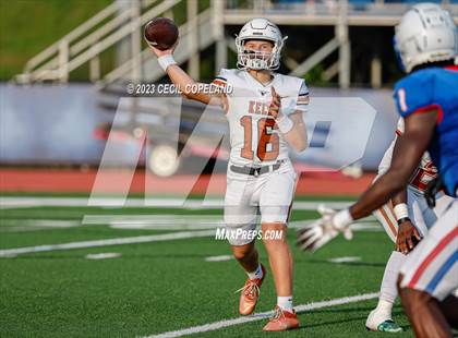 Thumbnail 3 in Walton vs Kell (scrimmage) photogallery.