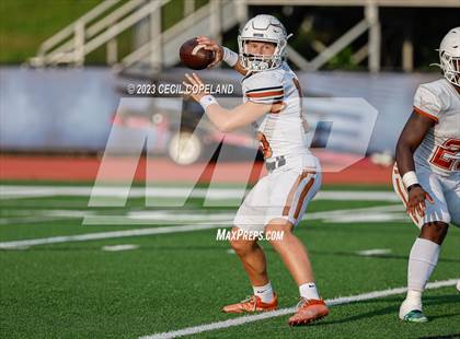 Thumbnail 1 in Walton vs Kell (scrimmage) photogallery.
