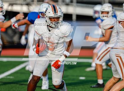 Thumbnail 2 in Walton vs Kell (scrimmage) photogallery.