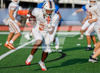 Thumbnail 1 in Walton vs Kell (scrimmage) photogallery.