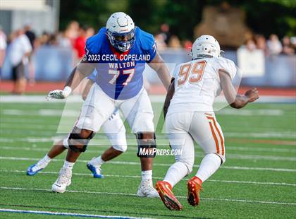 Thumbnail 1 in Walton vs Kell (scrimmage) photogallery.