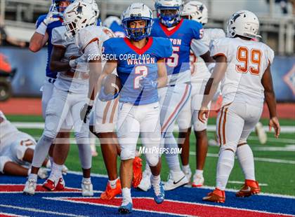 Thumbnail 3 in Walton vs Kell (scrimmage) photogallery.