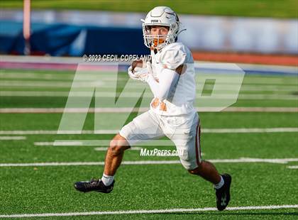 Thumbnail 2 in Walton vs Kell (scrimmage) photogallery.