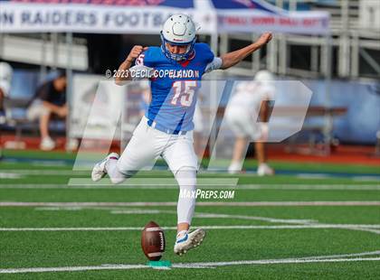Thumbnail 1 in Walton vs Kell (scrimmage) photogallery.