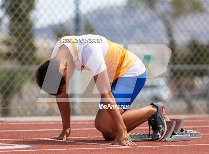 Thumbnail 3 in Skyhawk Invitational (Track) photogallery.