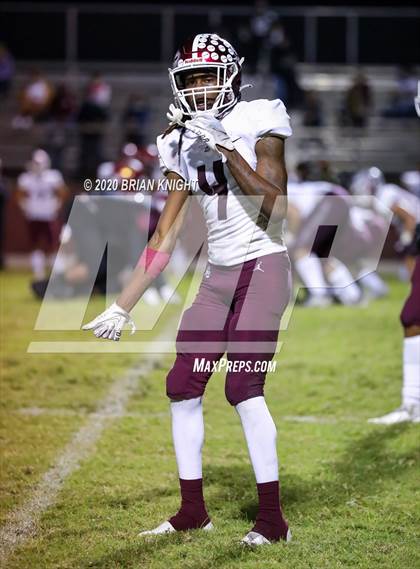 Thumbnail 3 in Lake Gibson vs. Braden River (FHSAA Class 6A Regional Playoff) photogallery.