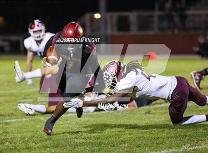 Thumbnail 2 in Lake Gibson vs. Braden River (FHSAA Class 6A Regional Playoff) photogallery.