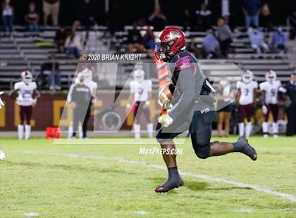Thumbnail 3 in Lake Gibson vs. Braden River (FHSAA Class 6A Regional Playoff) photogallery.