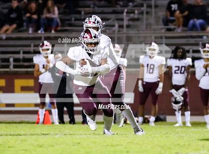 Thumbnail 1 in Lake Gibson vs. Braden River (FHSAA Class 6A Regional Playoff) photogallery.