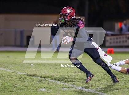 Thumbnail 3 in Lake Gibson vs. Braden River (FHSAA Class 6A Regional Playoff) photogallery.