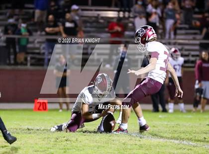 Thumbnail 3 in Lake Gibson vs. Braden River (FHSAA Class 6A Regional Playoff) photogallery.