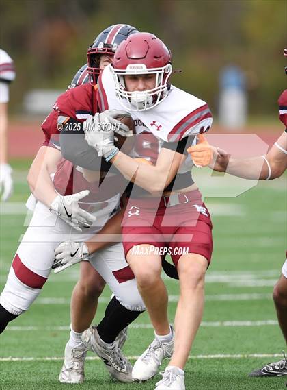 Thumbnail 2 in JV: Loomis @ Avon Old Farms photogallery.