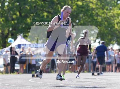 Thumbnail 2 in Battle of the Brazos (4X100M, 4X200M) photogallery.
