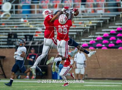 Thumbnail 3 in Katy Tigers @ Seven Lakes Spartans photogallery.