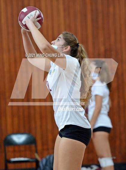 Thumbnail 1 in Great Oak @ Laguna Beach (CIF SS D2 Playoff) photogallery.