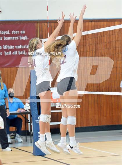 Thumbnail 1 in Great Oak @ Laguna Beach (CIF SS D2 Playoff) photogallery.