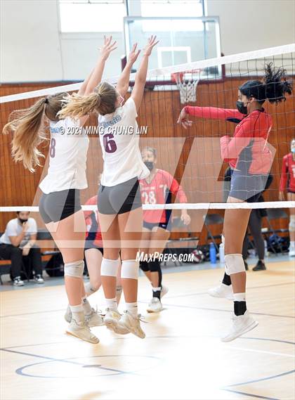 Thumbnail 2 in Great Oak @ Laguna Beach (CIF SS D2 Playoff) photogallery.