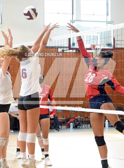 Thumbnail 1 in Great Oak @ Laguna Beach (CIF SS D2 Playoff) photogallery.