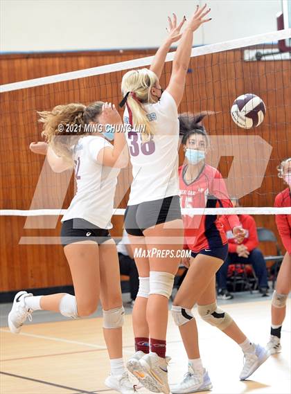 Thumbnail 1 in Great Oak @ Laguna Beach (CIF SS D2 Playoff) photogallery.