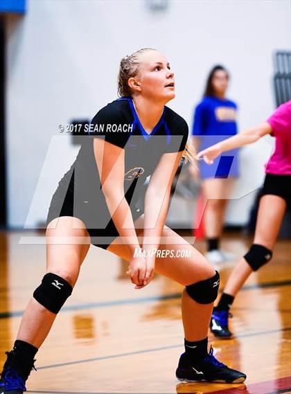 Thumbnail 3 in McCallum @ Anderson photogallery.
